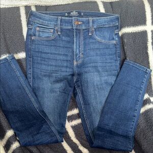 Hollister High- Rise Super Skinny Jeans